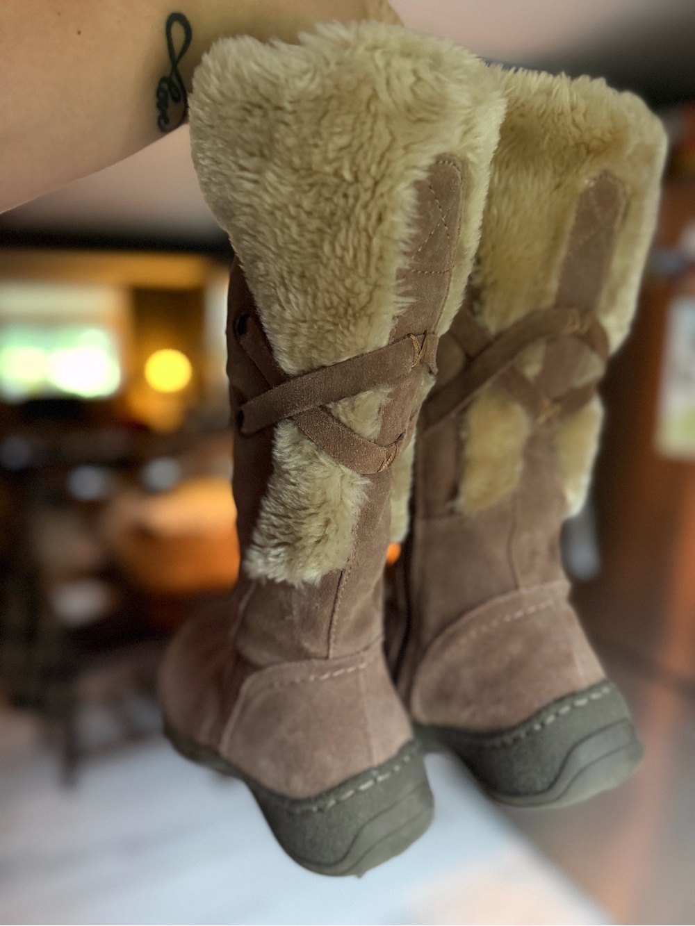 Naturalizer Women’s Winter/Fall Furry Boots - Picture 4 of 7